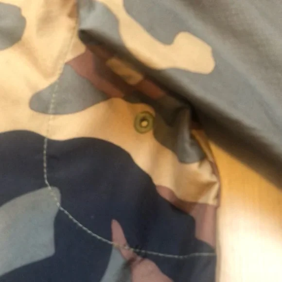 Herschel Supply Company Voyage Coach Camo Bomber Jacket Windbreaker Lightweight - Picture 6 of 12